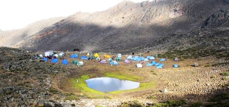 Mawenzi Tarn Hut_nevistours